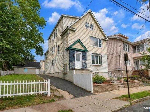 House for sale in Belleville, Essex County