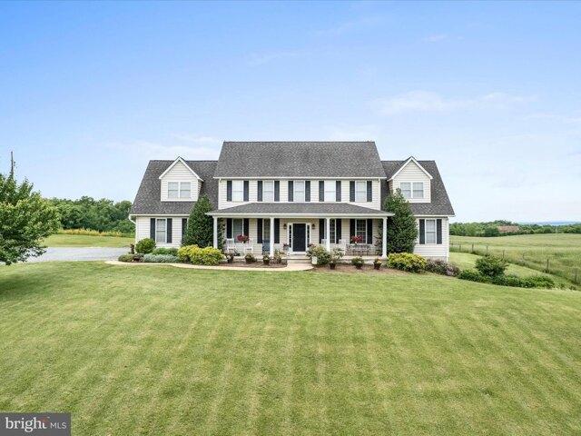 House for sale in Berryville
