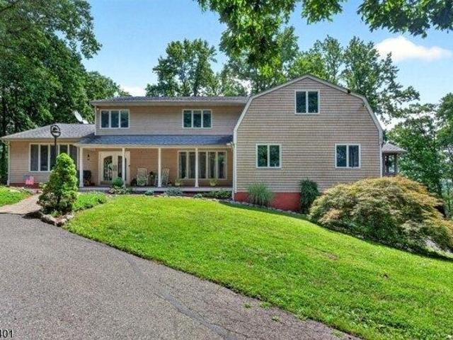 House for sale in Hemlock Glen, Blairstown