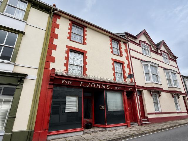 Flat for sale in Brandis Corner, Devon