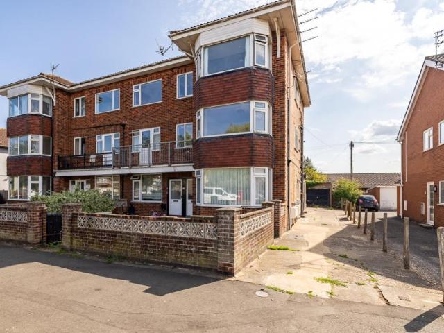 Flat for sale in Belleau, Lincolnshire