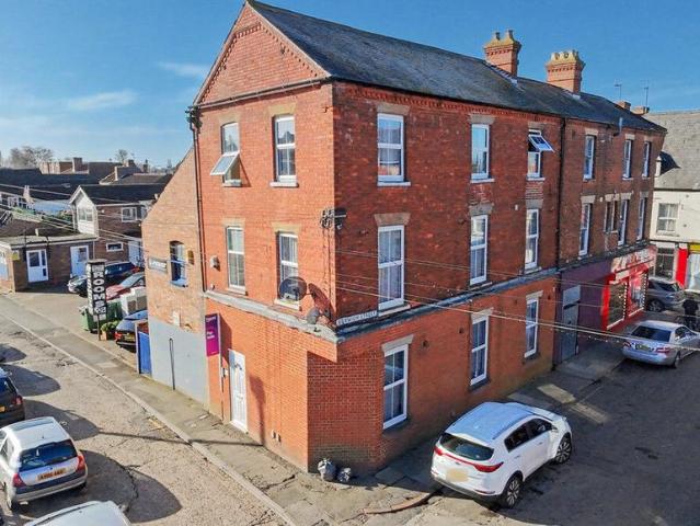 Flat for sale in Wisbech, Four Gotes