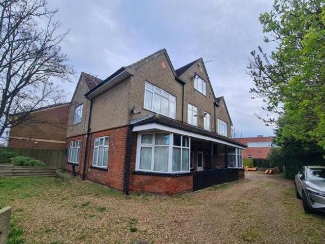 House for sale in Grimsby, North East Lincolnshire