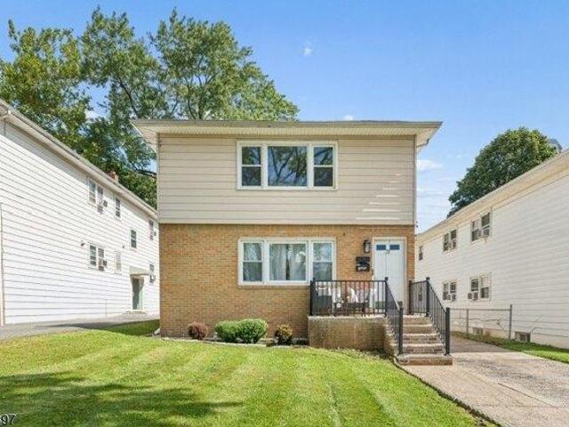 House for sale in Bloomfield, New Jersey