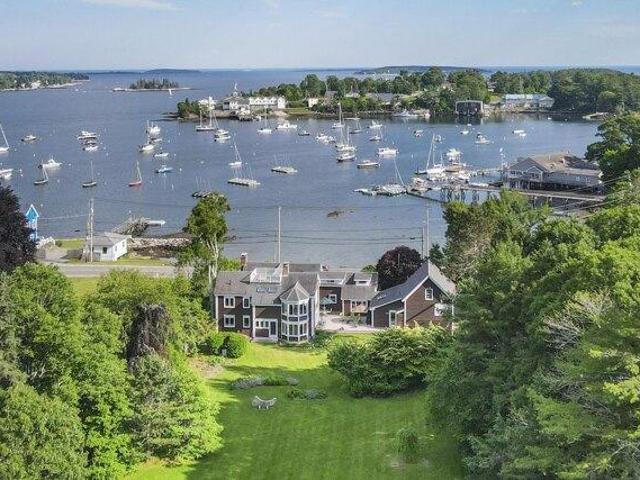House for sale in Boothbay Harbor, Maine