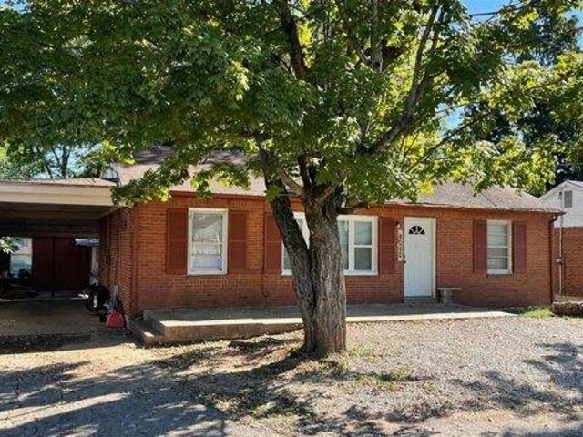 House for sale in Bowling Green, Kentucky