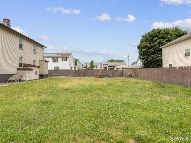 House for sale in Bridgeport, Connecticut