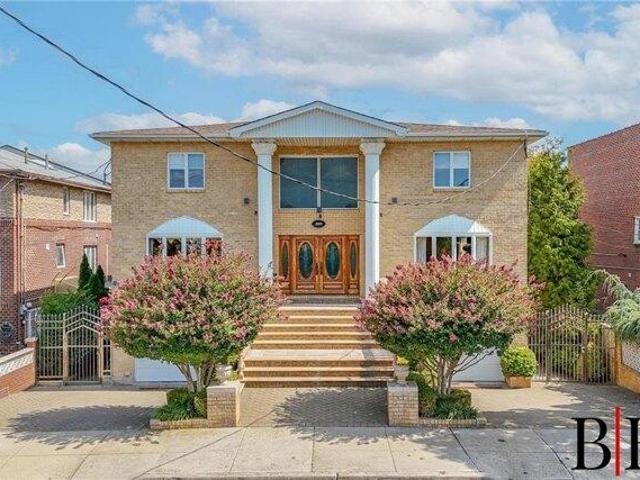 House for sale in Arverne, New York