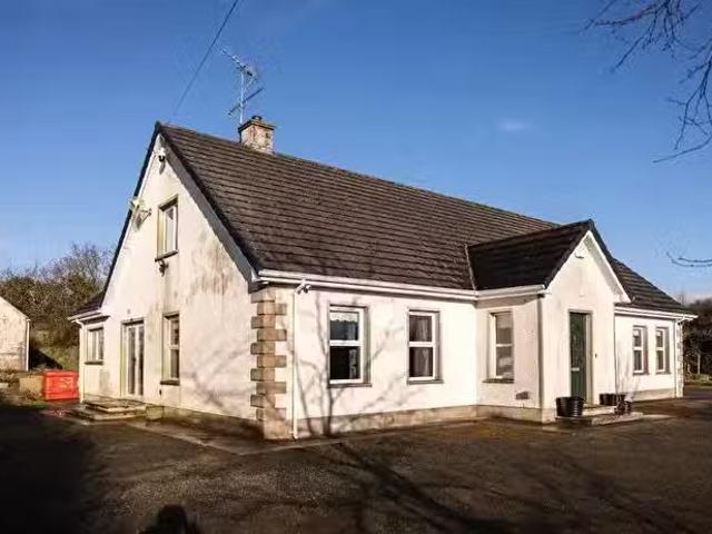House for sale in Keady