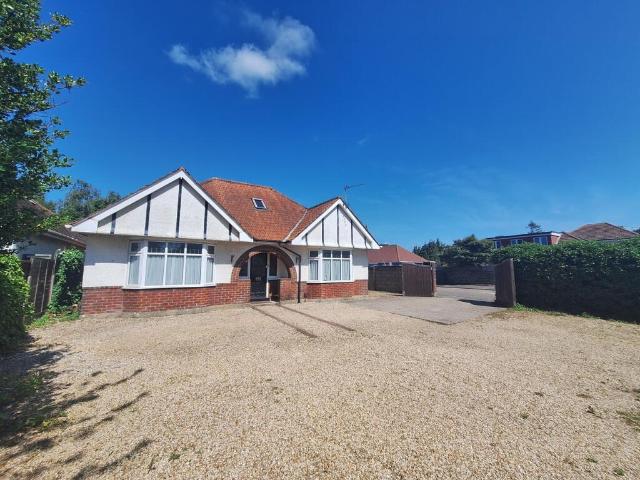Bungalow for sale in Alderney