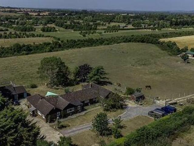 House for sale in Pouchen End, Hertfordshire