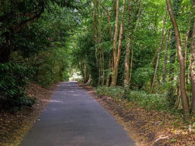 House for rent in Pachesham Park, Surrey