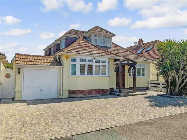 Cottage for sale in Acol, Kent