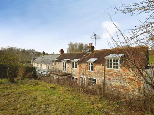 House for sale in Broad Chalke, Wiltshire