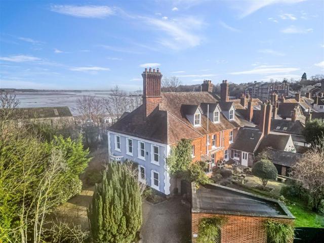 House for sale in Mistley, Dale Hill