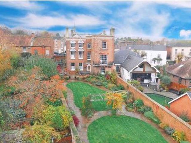 House for sale in Gloucestershire