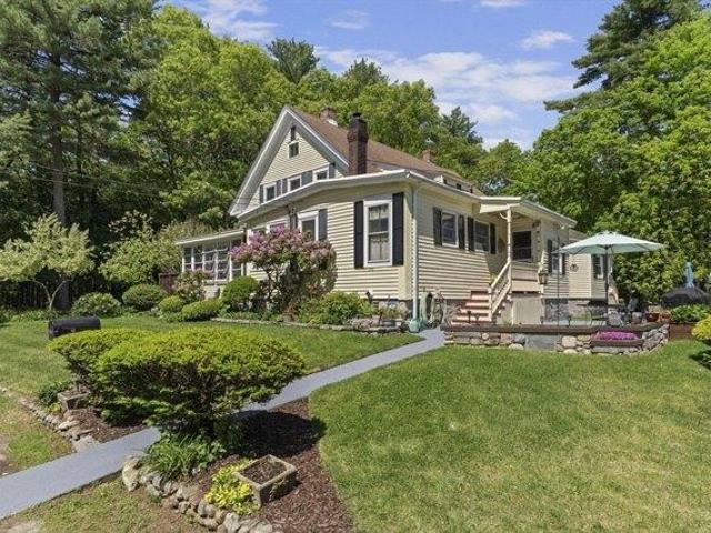 House for sale in Chelmsford, Massachusetts