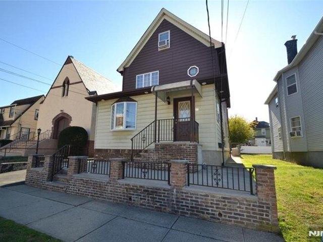 House for sale in Passaic, New Jersey