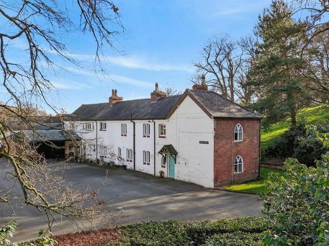 House for sale in Marbury