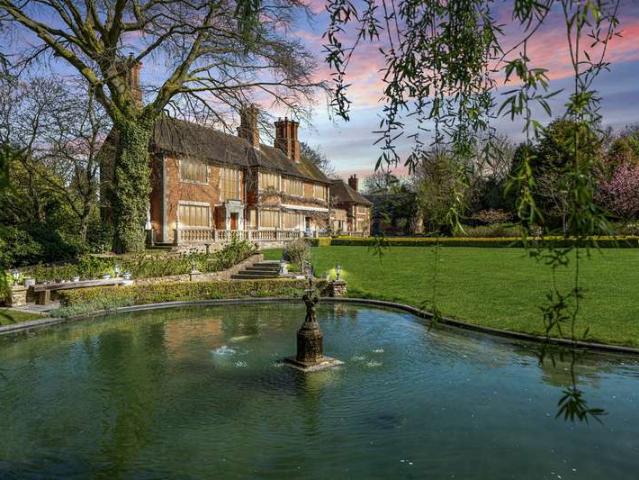 House for sale in Beamhurst, Staffordshire