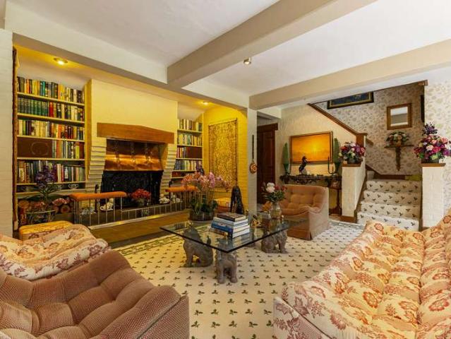 House for sale in Littlecote, West Sussex