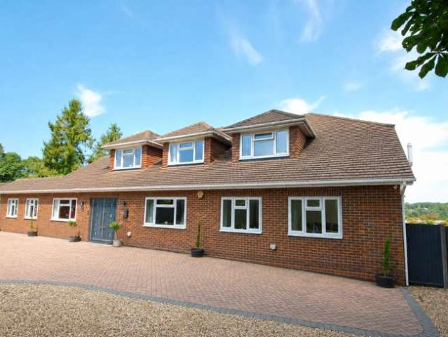 House for sale in Horsham, West Sussex
