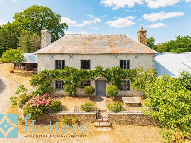 House for sale in Gladestry, Wales