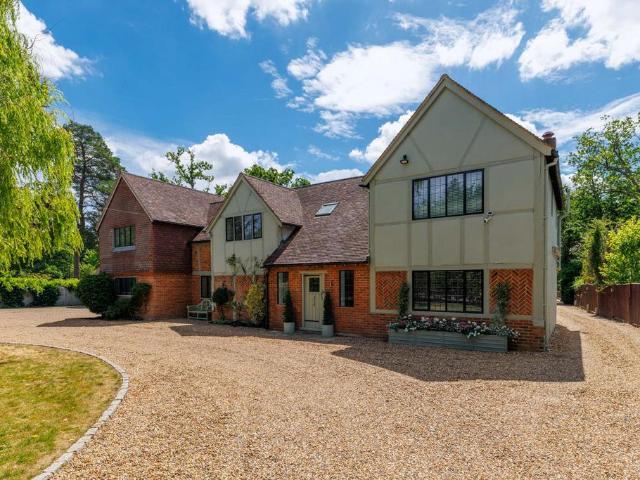 House for sale in Sunningdale