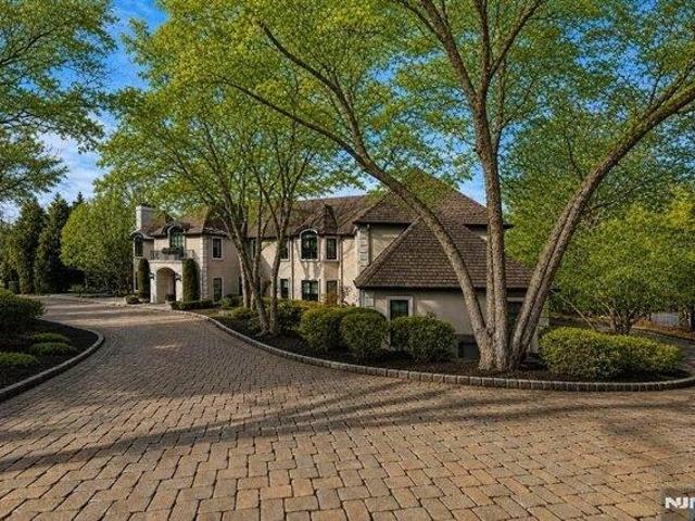 House for sale in Cresskill, New Jersey