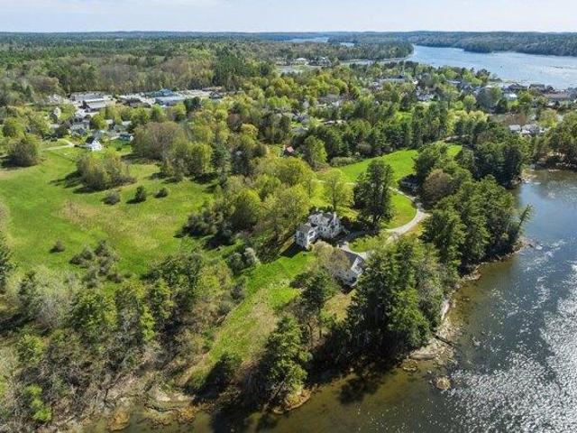 House for sale in Damariscotta, Maine