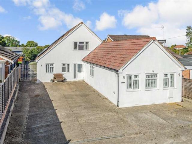 Bungalow for sale in West Kingsdown, Sevenoaks