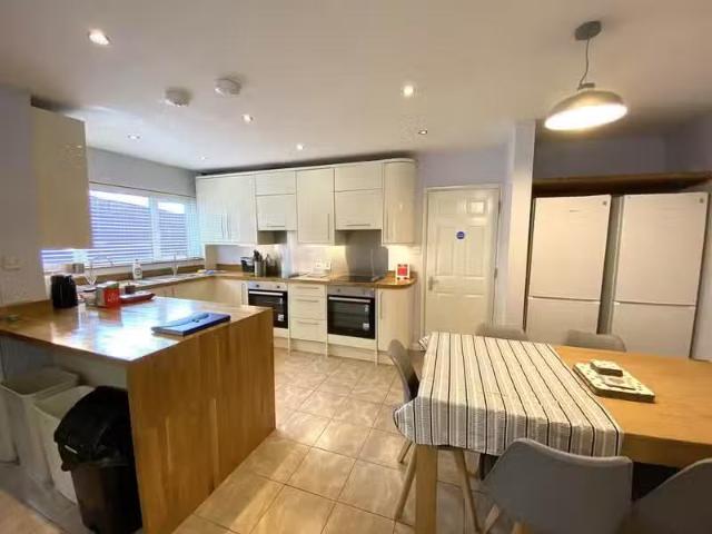 House for rent in Carshalton Beeches, Greater London