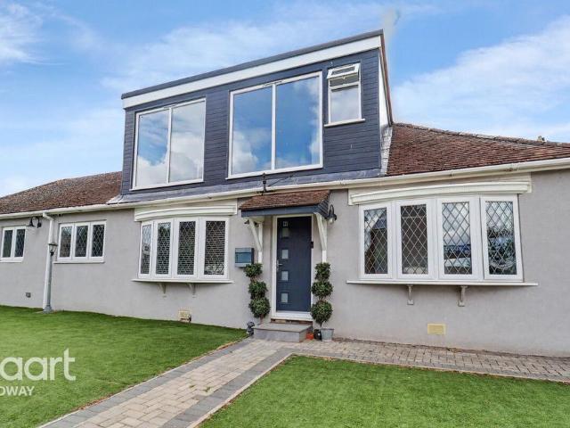 Bungalow for sale in Cliffe Woods