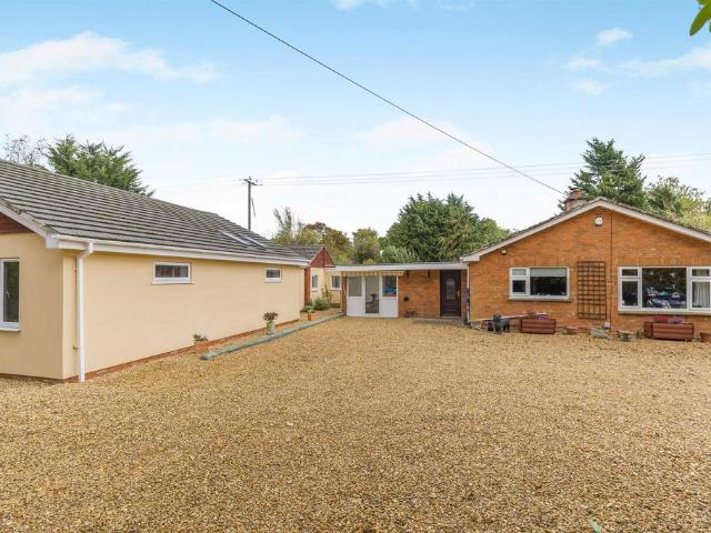 Bungalow for sale in Wiggenhall St Mary Magdalen, King's Lynn and West Norfolk