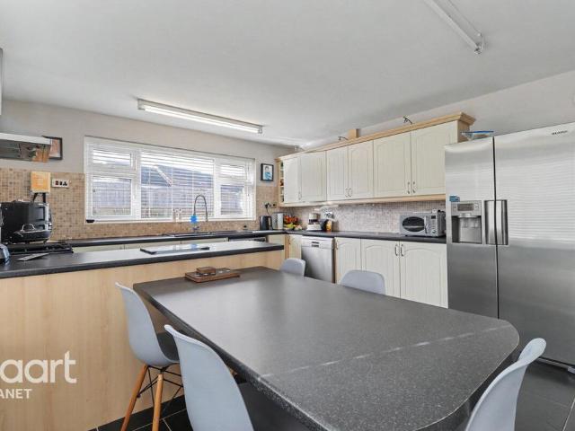 Bungalow for sale in Westbrook, Acol