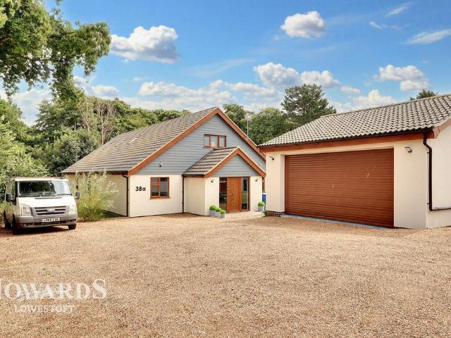 Bungalow for sale in Eastbridge, Suffolk
