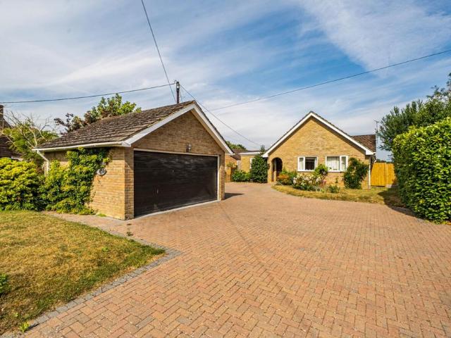 Bungalow for sale in Kingston, The Bridge
