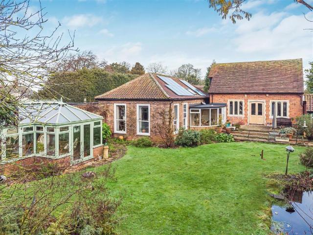 Bungalow for sale in Arrington, Cambridgeshire