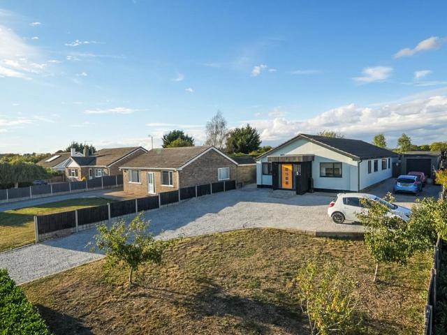 Bungalow for sale in Martin, North Kesteven