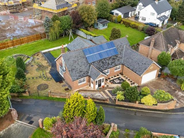 Bungalow for sale in Houghton Green, Winwick
