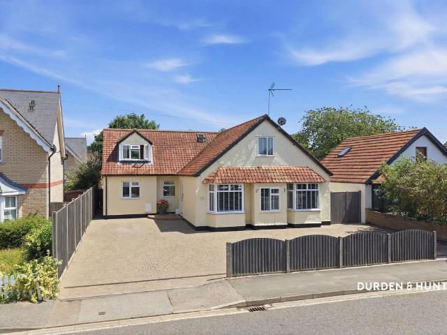 Bungalow for sale in Hockerill, Colliers End