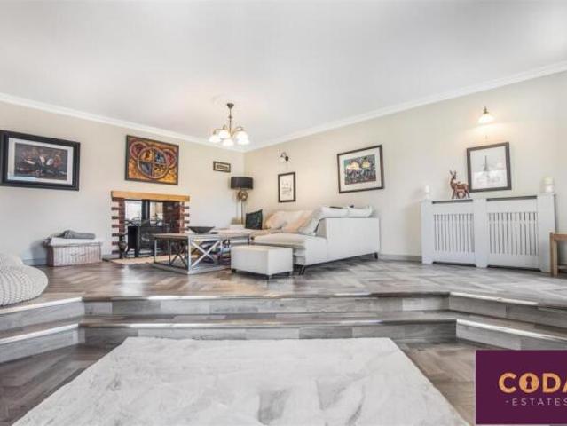 Bungalow for sale in Lenzie, East Dunbartonshire