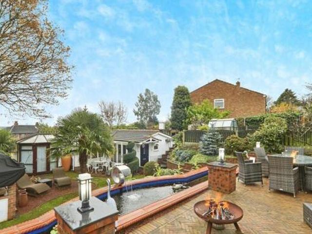House for sale in Chapel Allerton, West Yorkshire