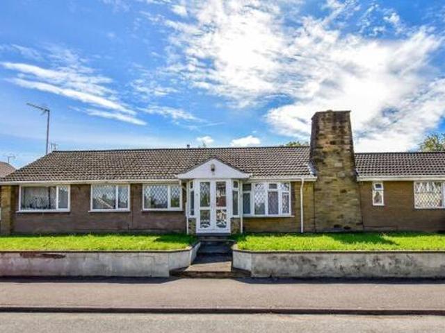 House for sale in Luton, England