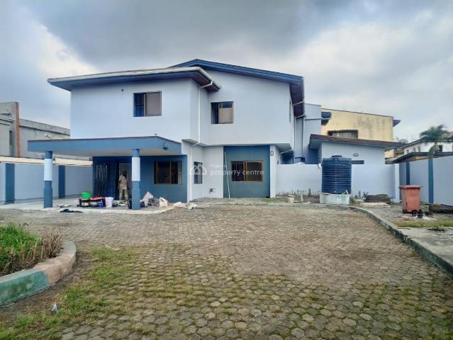 House for rent in Ikeja , Abuja