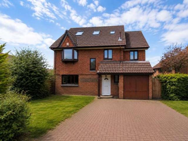 Farm for sale in London Borough of Croydon, Shirley