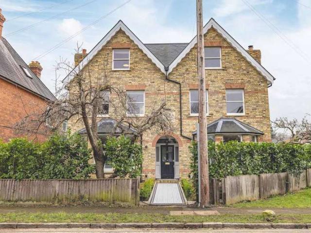 Farm for sale in Datchet, Southlea