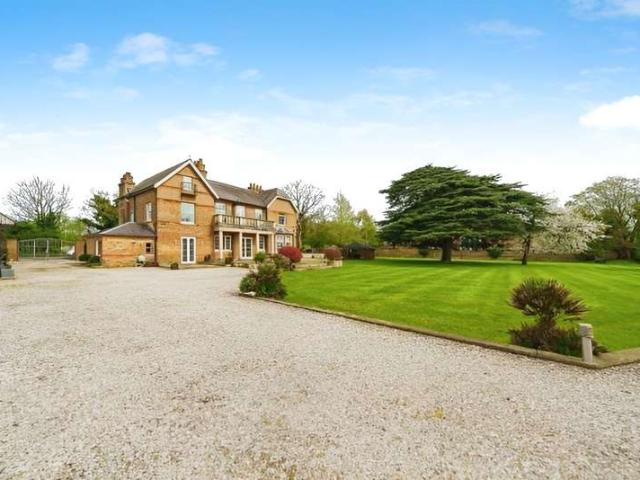 Farm for rent in Wexham, George Green
