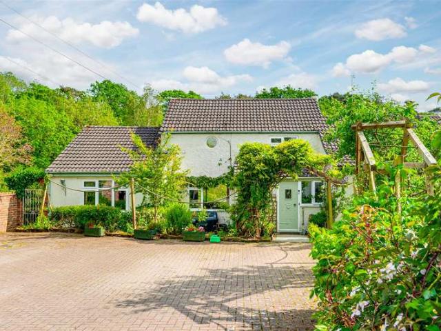 Farm for sale in Thornton Hough, Poulton