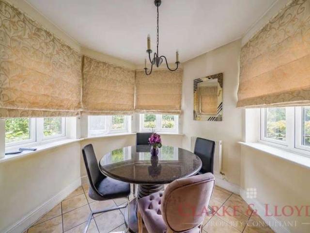Farm for sale in Little Stanmore, Greater London